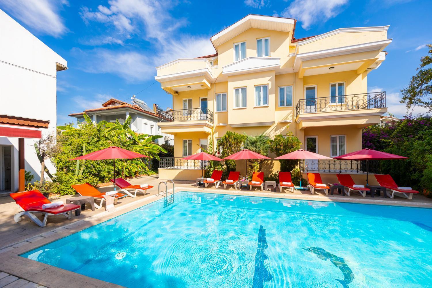 Grand Prestige Hotel Далян Екстериор снимка