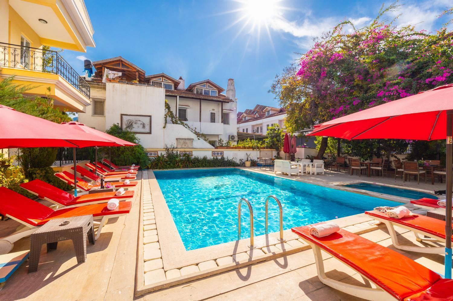 Grand Prestige Hotel Далян Екстериор снимка