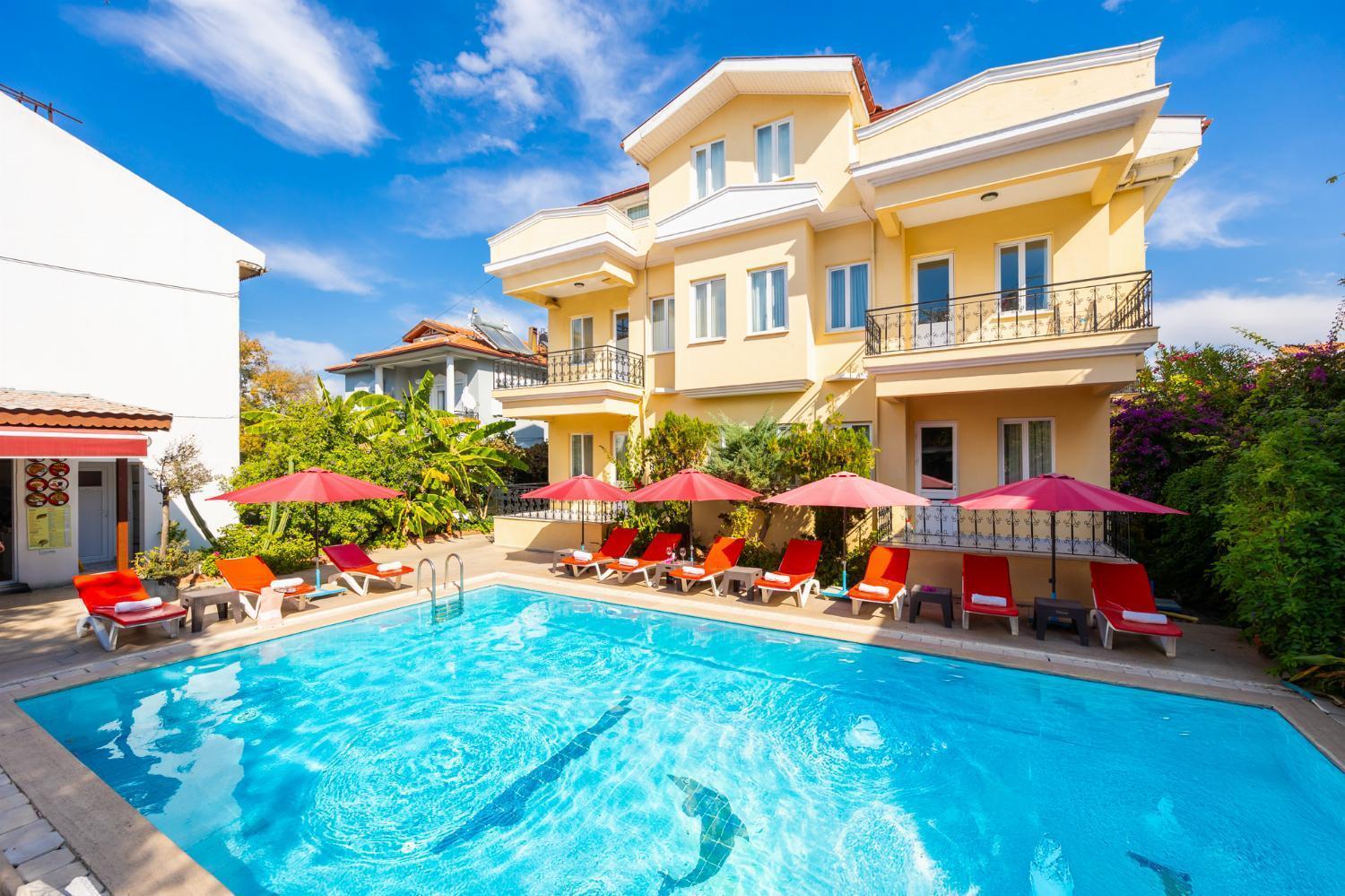 Grand Prestige Hotel Далян Екстериор снимка