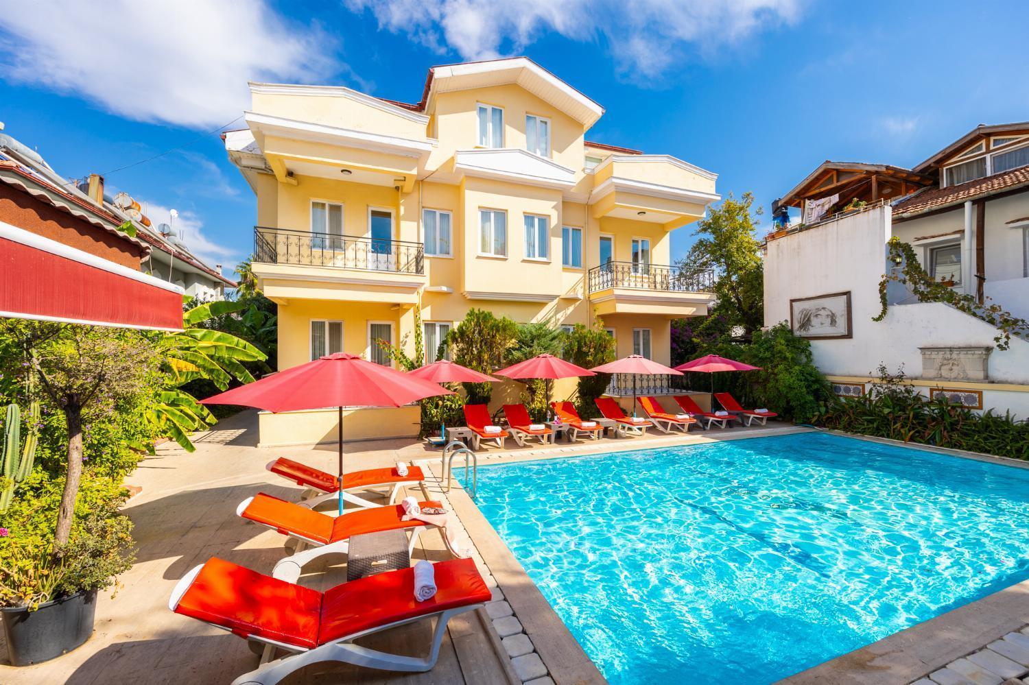 Grand Prestige Hotel Далян Екстериор снимка